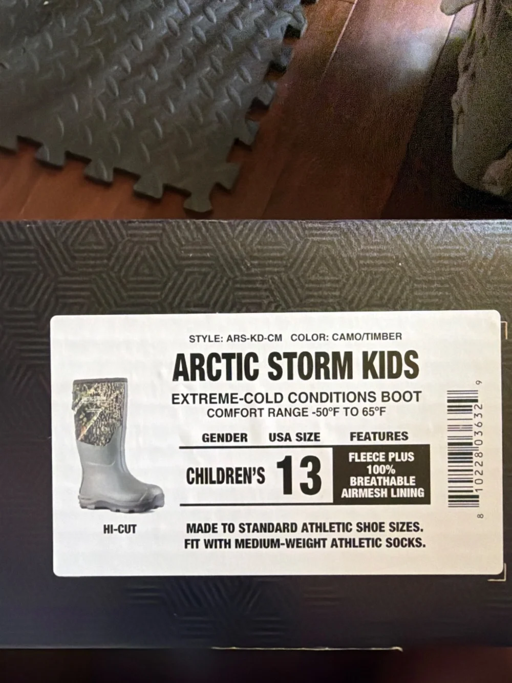 Dry shod winter boots